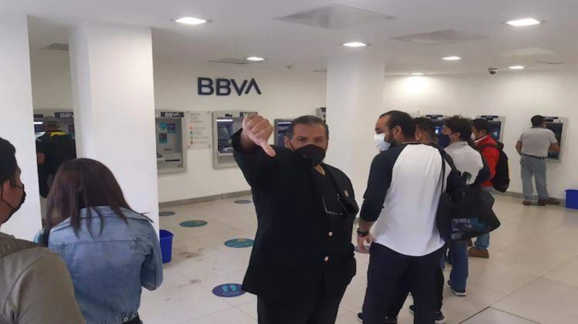 Usuarios reportan fallas en sistema de Bancomer